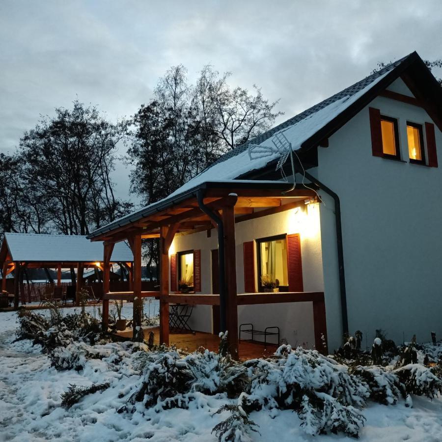 Smocze Ranczo 2 Villa Ośno Lubuskie Eksteriør billede